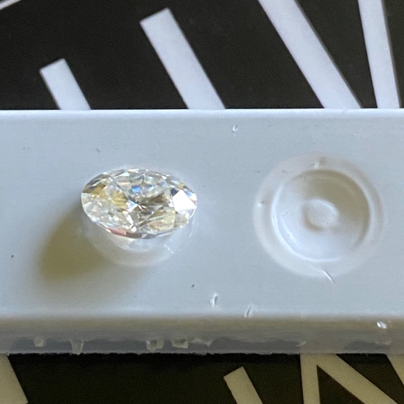 7x5 oval C&C forever classic moissanite - Picture 3 of 6